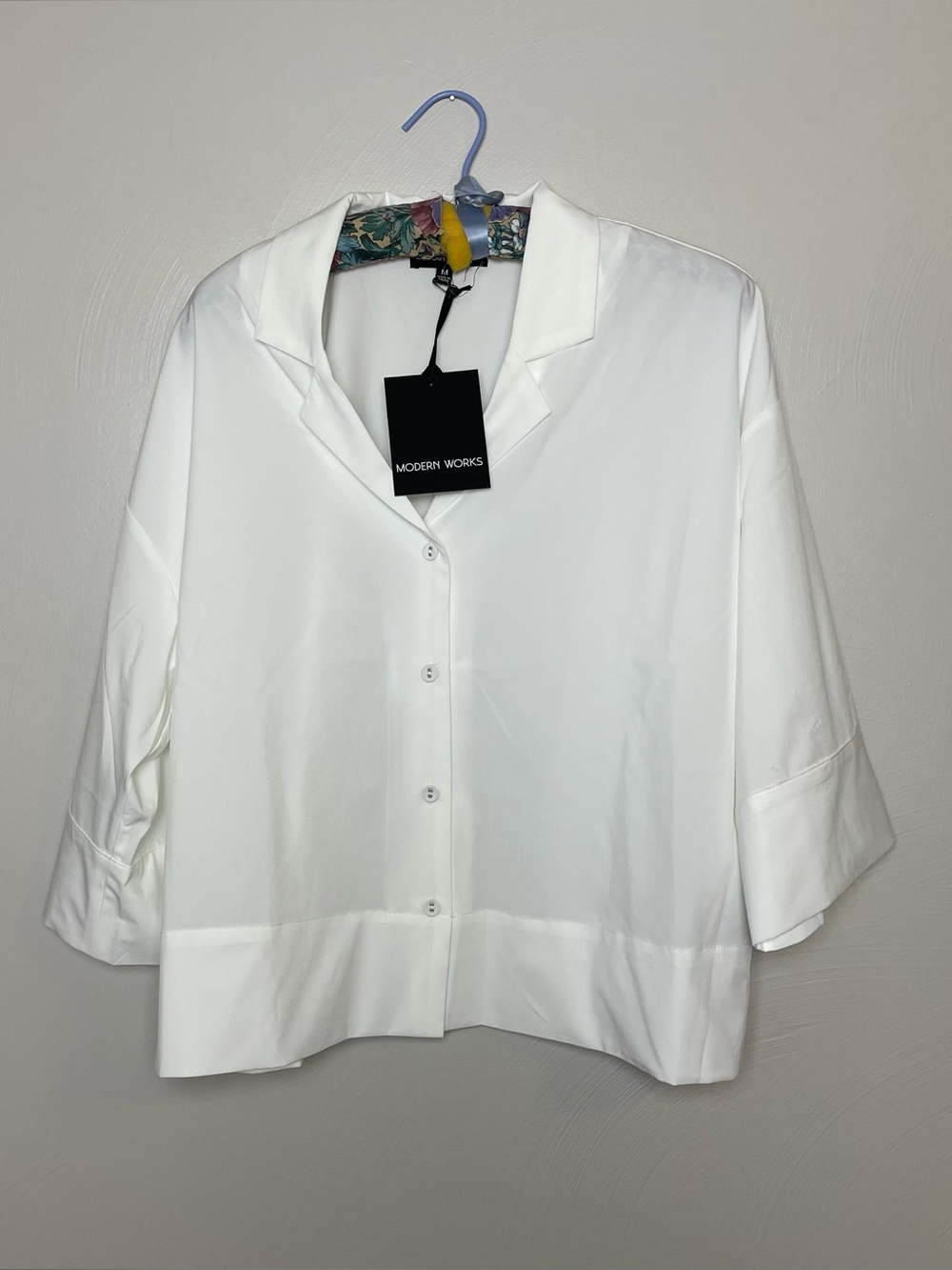 Modern Works White Blouse Size Medium NWT